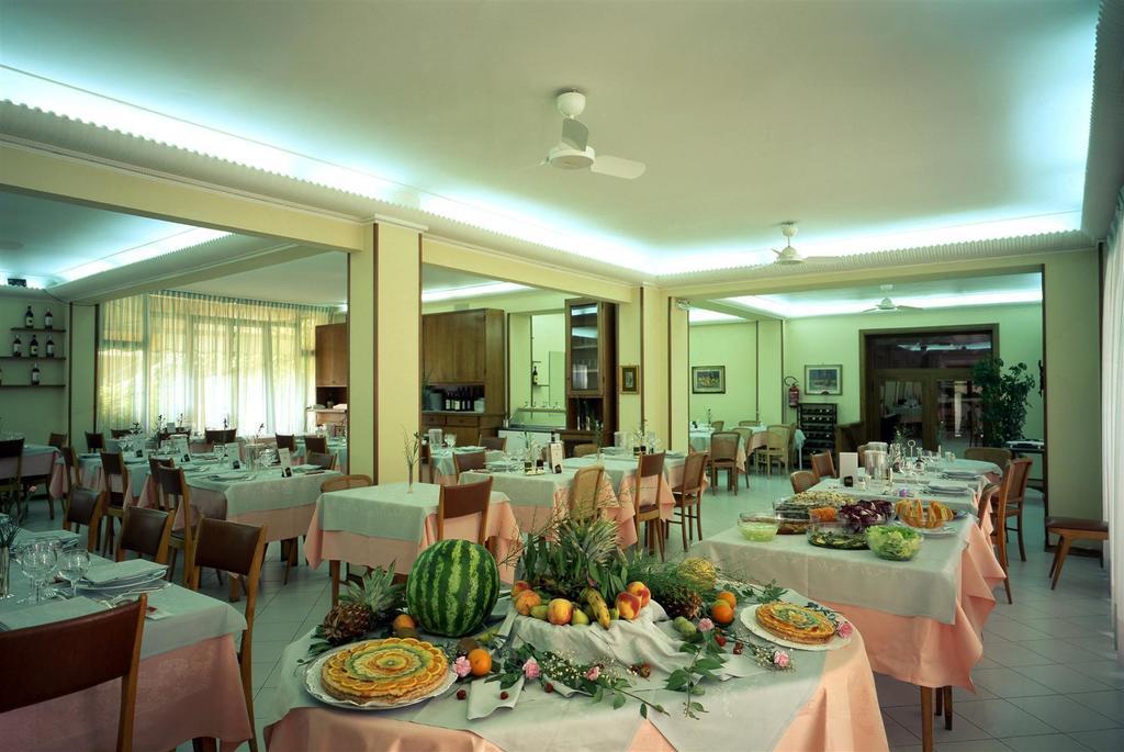 מונטה קטיני טרמה Albergo Paradiso מראה חיצוני תמונה