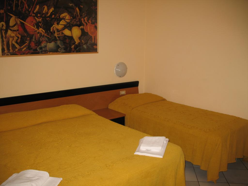 מונטה קטיני טרמה Albergo Paradiso מראה חיצוני תמונה