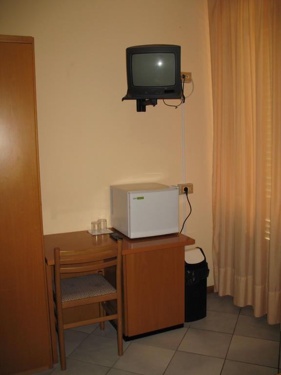 מונטה קטיני טרמה Albergo Paradiso חדר תמונה